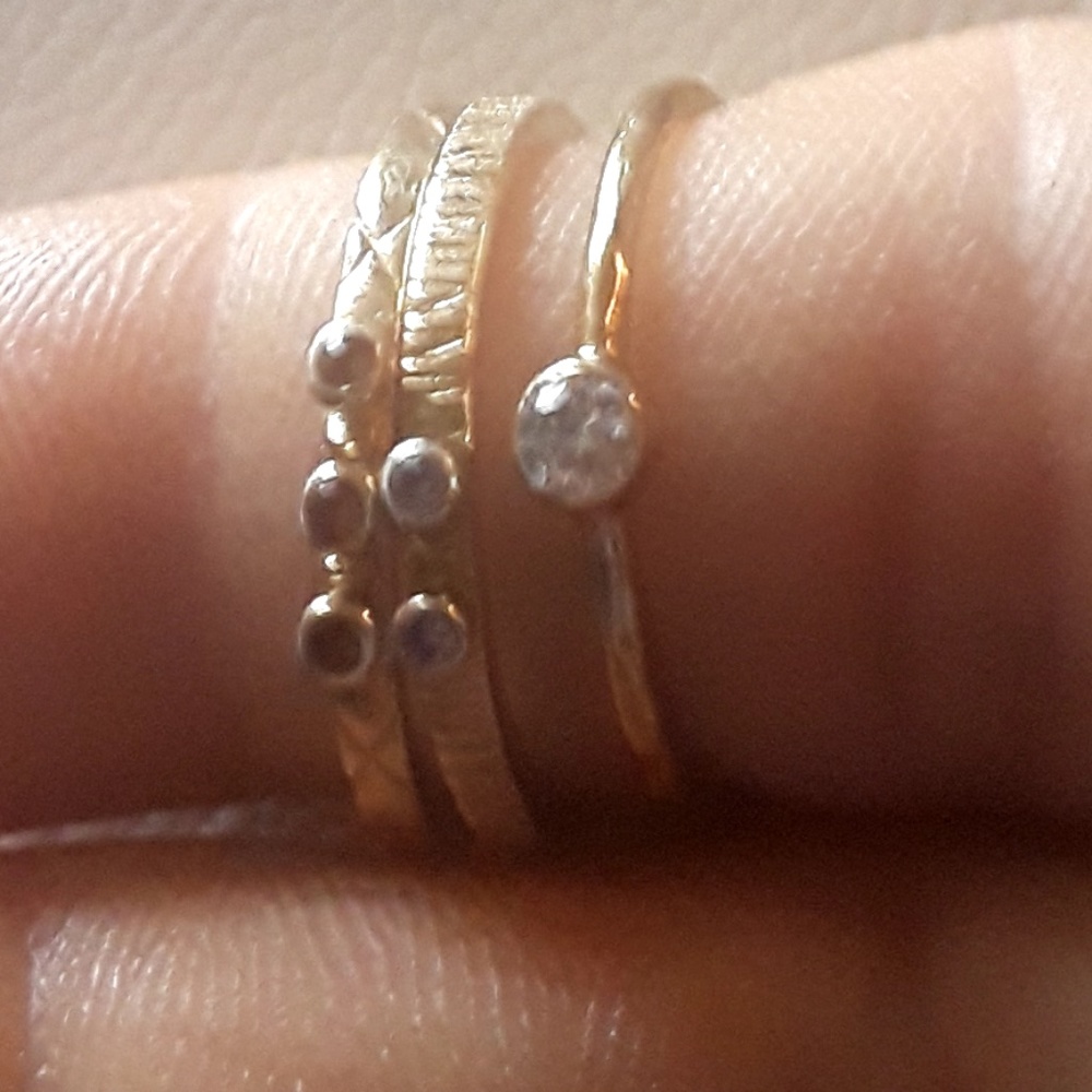 💫 EUC | BANANA REPUBLIC 3 Gold-Tone Rings- Size 7 💫